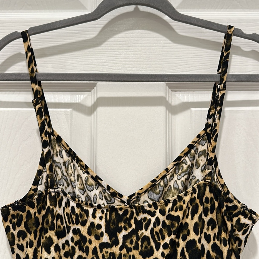 Leopard Print Jumpsuit - Picture 5 of 7
